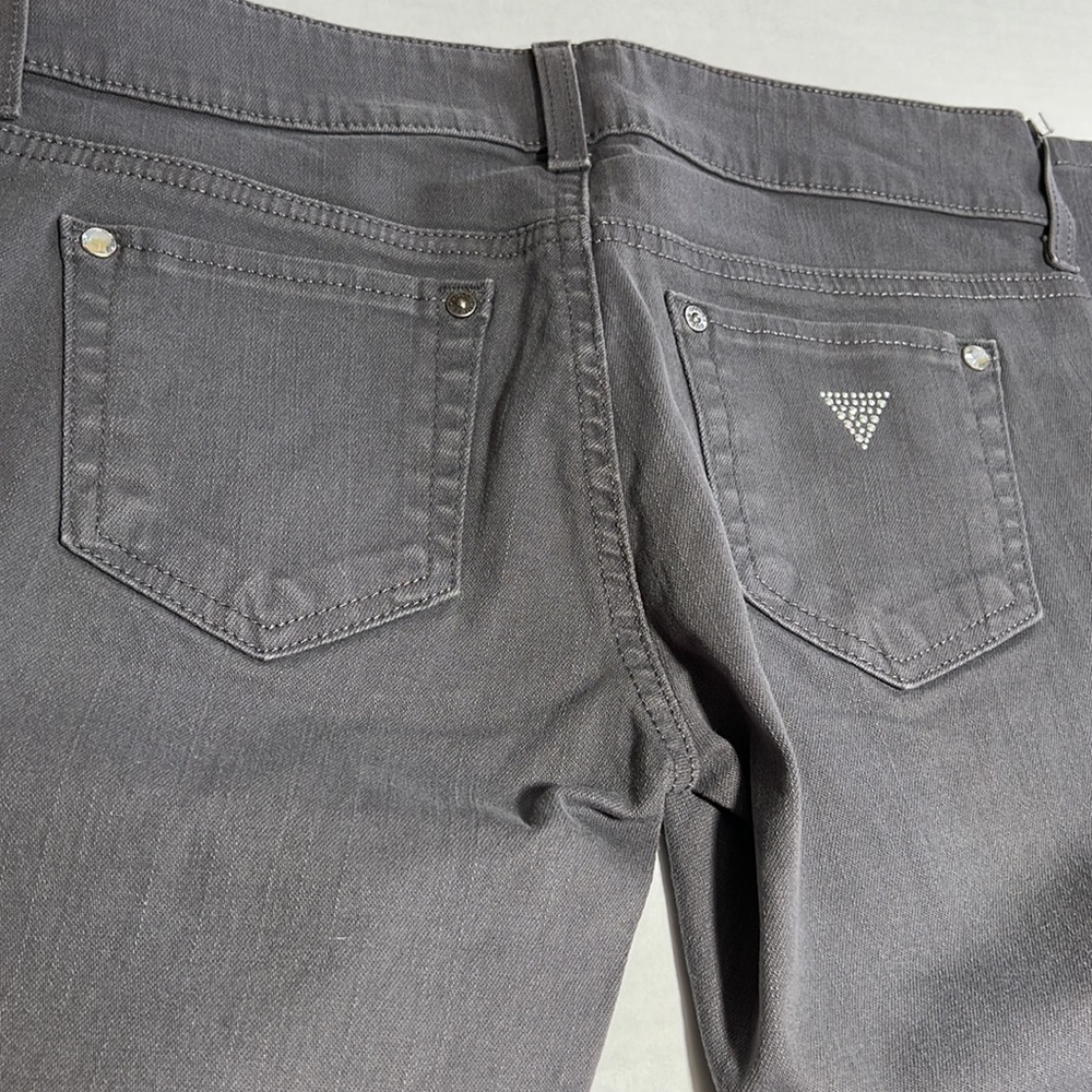 GUESS || Gray Low Rise Skinny Jeans. Sz. 26 - Picture 7 of 12